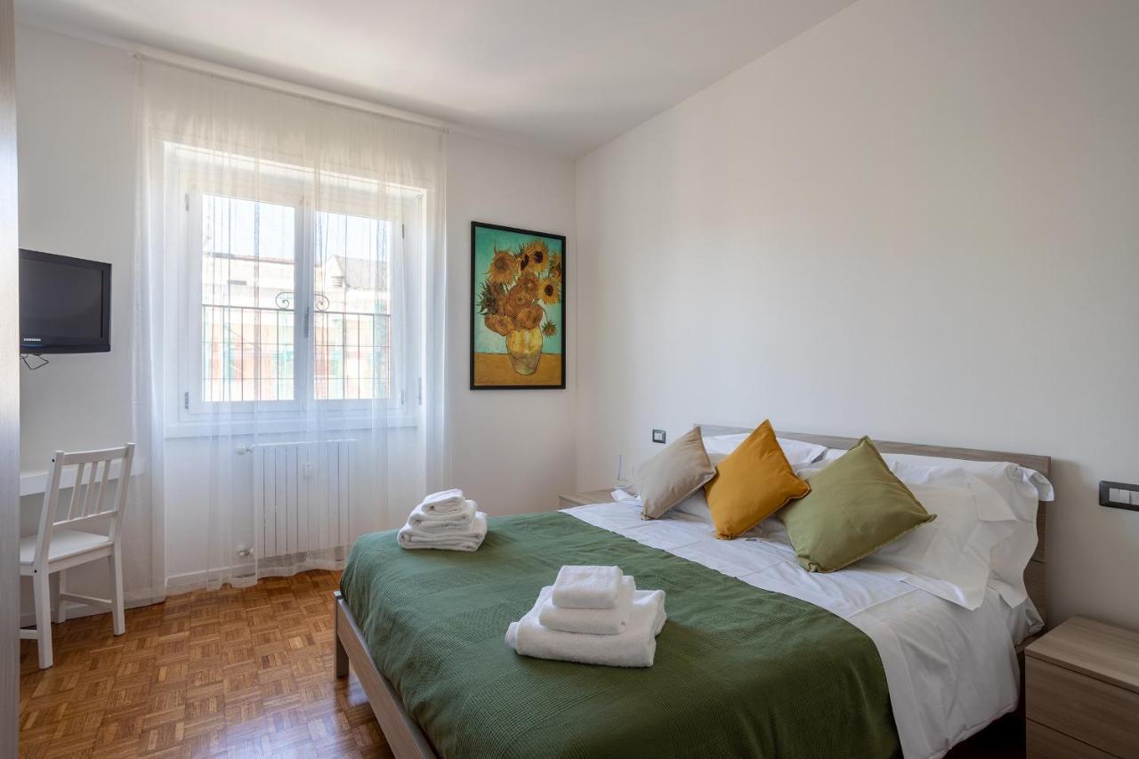 Milano City Apartments - Parking And Comfort - Spacious Apt Up To 8 Pax Exterior photo